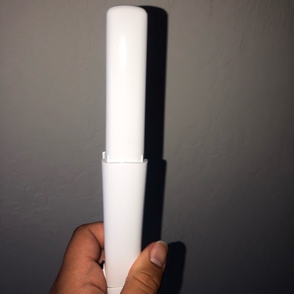 T3 Compact Styling Iron - Picture 5 of 5